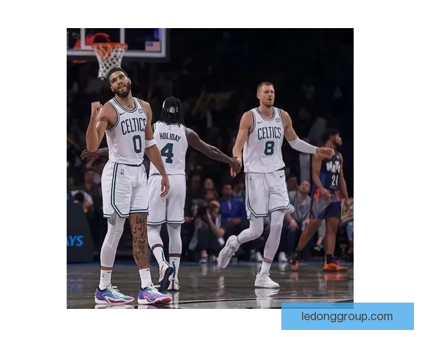 塔图姆以9胜2负战绩迎来14000分里程碑创七项新纪录复出后状态最佳